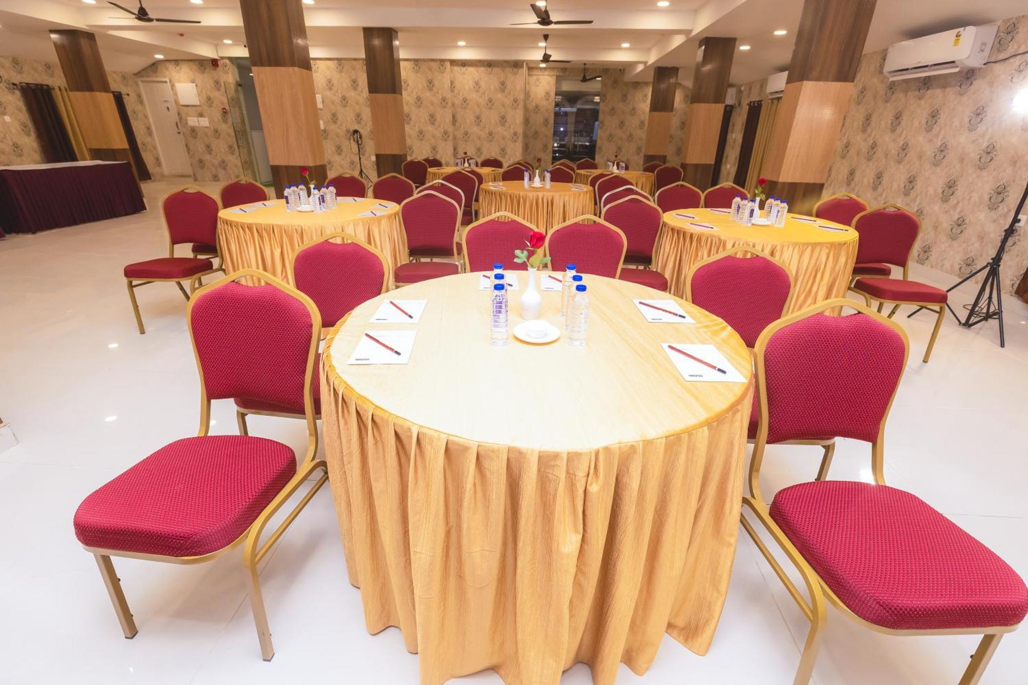 Rosewood Luxury Hotel Bhubaneswar Eksteriør billede